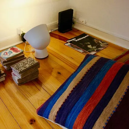 Cozy And Quiet Flat Near Avenida Da Liberdade Apartment *